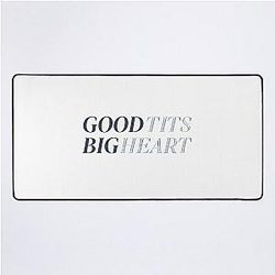 Reneé Rapp Tummy Hurts - Good Tits Big Heart Desk Mat