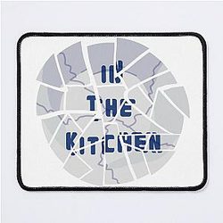 In The Kitchen - Reneé Rapp Mouse Pad