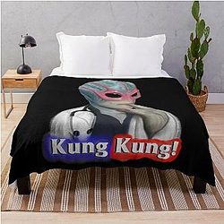 Resident Alien Graphic Xmas Fan Throw Blanket