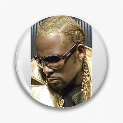 R. Kelly won three Grammy Awards R. Kelly Pins