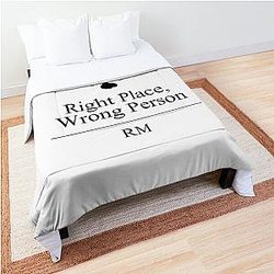 RM - right comforter