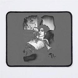 Met Robert Sheehan Mouse Pad