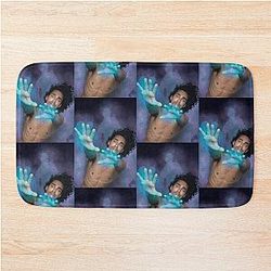 Robert Sheehan as Klaus Hargreeves Bath Mat