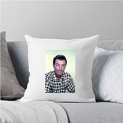 Screen Veteran Robert Taylor Pillows Cover