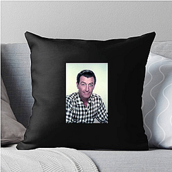 Screen Veteran Robert Taylor Pillows Cover