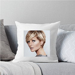 Robin Wright is an American actress Robin Wright Pillows Cover
