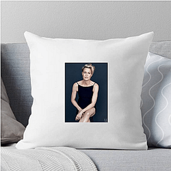 Robin Wright is a versatile performer Robin Wright Pillows Cover