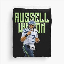 Russell Wilson in Action Bold Duvet Cover