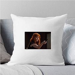 Red Carpet Queen Ruth Connell Pillows Cover