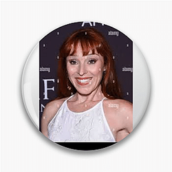 Hollywood Starlet Ruth Connell Pins