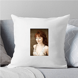 Style Icon Ruth Connell Pillows Cover