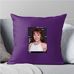 Hollywood Starlet Ruth Connell Pillows Cover