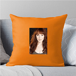 Breakout Actress Ruth Connell Pillows Cover