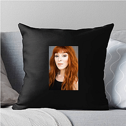 Screen Siren Ruth Connell Pillows Cover