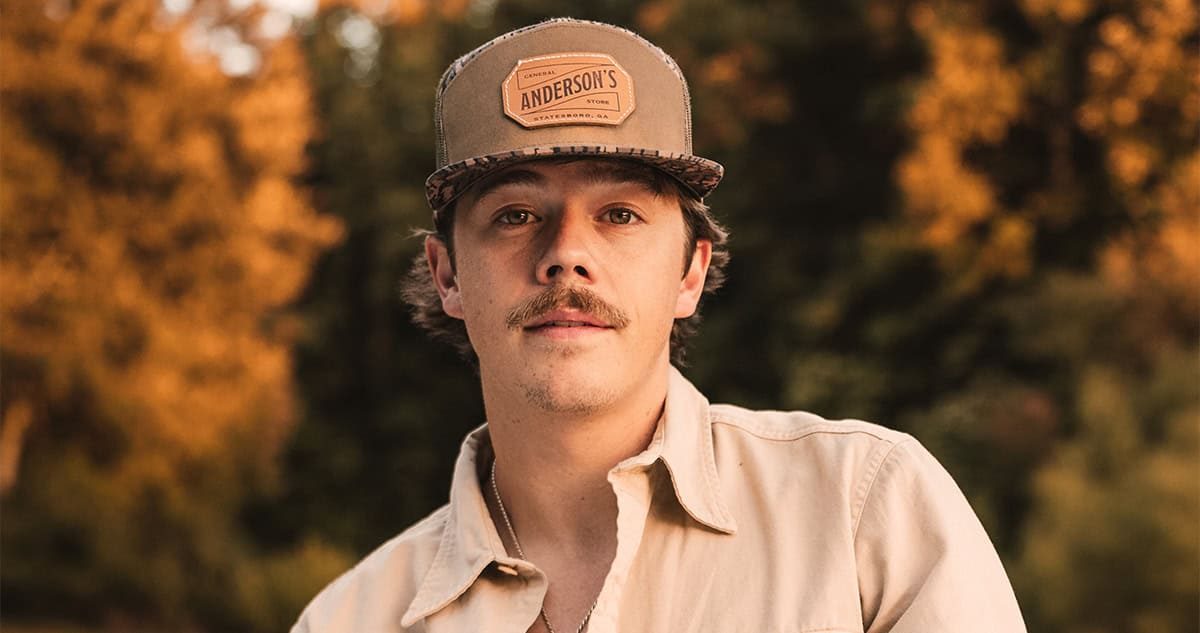 How Dylan Marlowe is Blending Traditional and Modern Country Sounds
