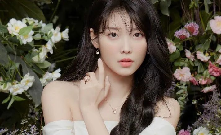 Iu Merch Official Shop: Must-Have Items for True Fans of Her Music