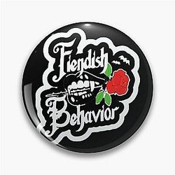 Safiya Nygaard Merch Pin
