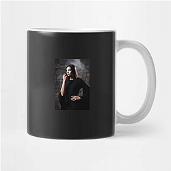 Lifestyle Content Safiya Nygaard Mugs