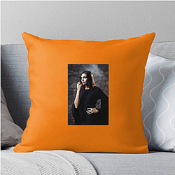 Lifestyle Content Safiya Nygaard Pillows Cover