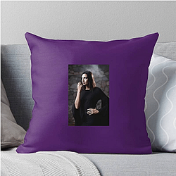 Lifestyle Content Safiya Nygaard Pillows Cover