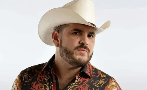 El Komander Store’s Singer Collection: 7 Must‑Have Picks