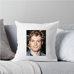 Intense Elegance Sam Reid Pillows Cover