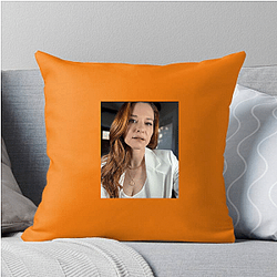 Sarah Drew is also a director and producer Sarah Drew Pillows Cover