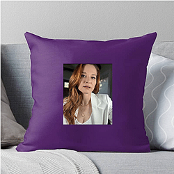 Sarah Drew is also a director and producer Sarah Drew Pillows Cover