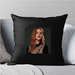 Sarah Drew is an American actress Sarah Drew Pillows Cover