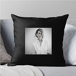 Sarah Paulson is known for her horror and drama roles Sarah Paulson Pillows Cover