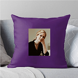 Sarah Paulson is also a stage actress Sarah Paulson Pillows Cover