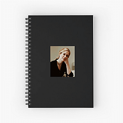 Sarah Paulson is also a stage actress Sarah Paulson Notebook