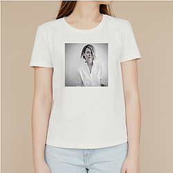 Sarah Paulson is known for her horror and drama roles Sarah Paulson T-Shirts