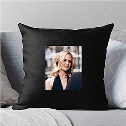 Sarah Paulson has also won a Golden Globe Award Sarah Paulson Pillows Cover