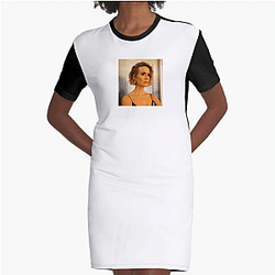 Sarah Paulson is an American actress Sarah Paulson Dresses