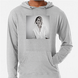 Sarah Paulson is known for her horror and drama roles Sarah Paulson Hoodies