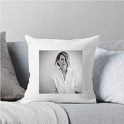 Sarah Paulson is known for her horror and drama roles Sarah Paulson Pillows Cover