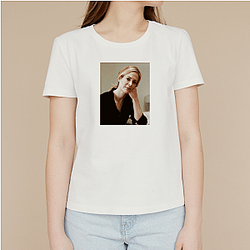 Sarah Paulson is also a stage actress Sarah Paulson T-Shirts