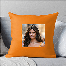 Sara Sampaio Merchandise Sara Sampaio Pillows Cover
