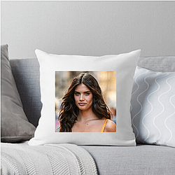 Sara Sampaio Merchandise Sara Sampaio Pillows Cover