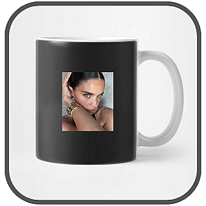 Sara Sampaio Mugs
