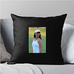 Tournament Fighter Sara Winter Pillows Cover