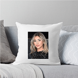 Style Icon Scarlet Rose Stallone Pillows Cover