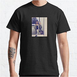 Scarlett Estevez played the character Trixie Espinoza Scarlett Estevez T-Shirts