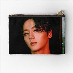 SF9 Youngbin Rumination Blood Zipper Pouch