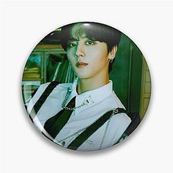 SF9 Youngbin Rumination scar version Pin