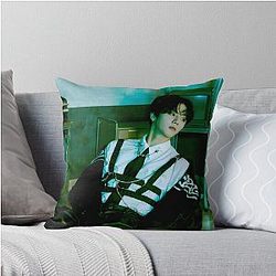 SF9 Youngbin Rumination scar version Throw Pillow