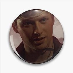 Sebastian Verlac - Season 3 Poster - Shadowhunters Pin