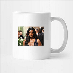 Style Icon Simone Ashley Mugs