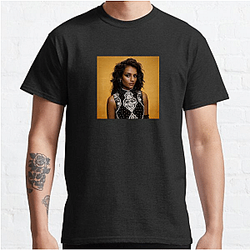 Screen Siren Simone Ashley T-Shirts
